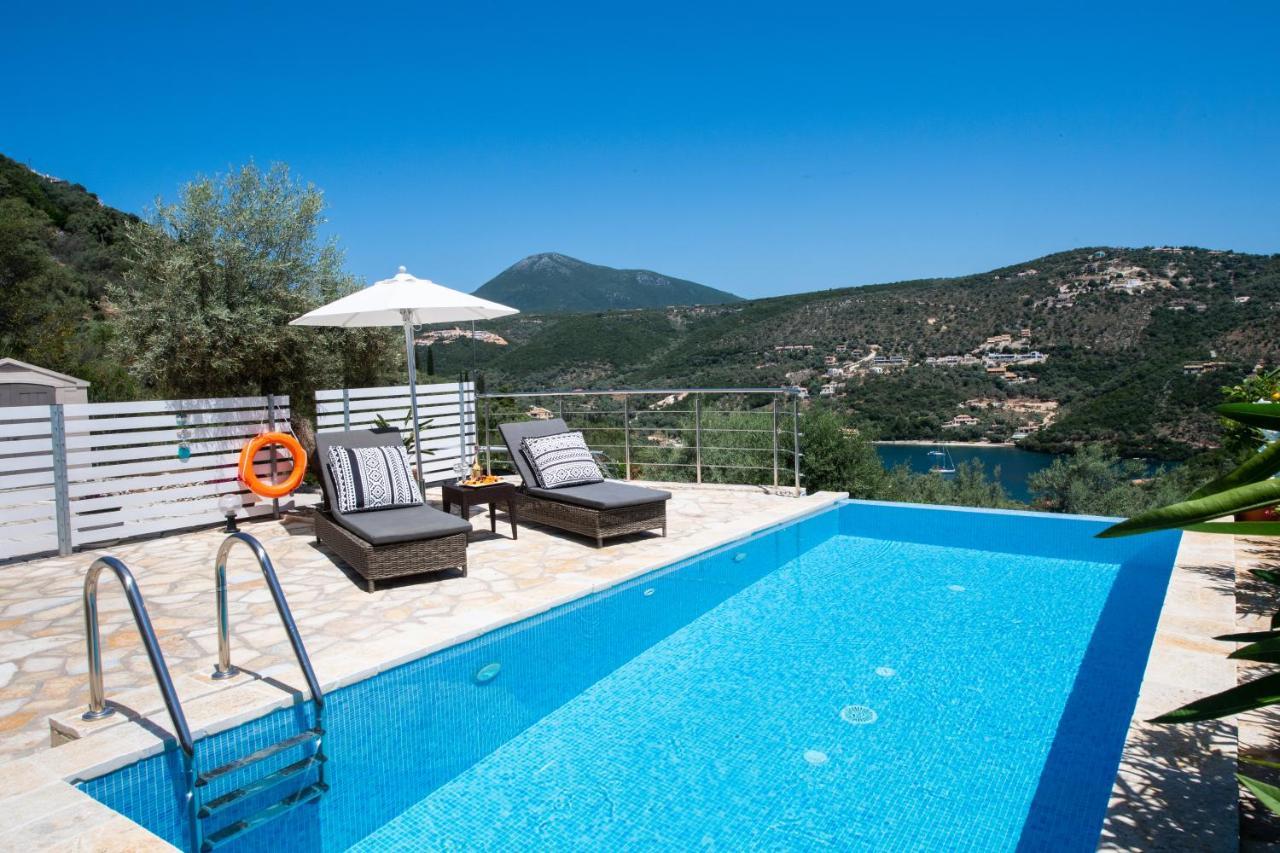 Villas Amantea- Four Villas With Big Pool And Infinity Pool Sivota  Exterior photo