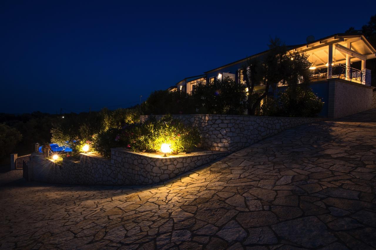 Villas Amantea- Four Villas With Big Pool And Infinity Pool Sivota  Exterior photo